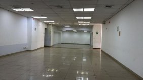 ALQUILER DE LOCAL IDEAL PARA OFICINAS COWORKING, SALAS DE REUNIONES, BAÑOS Y KITCHENET.