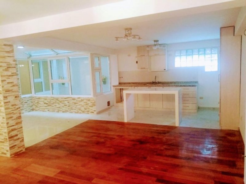 ACOGEDOR DEPARTAMENTO EN VENTA EN URB. SANTA MÓNICA - WANCHAQ