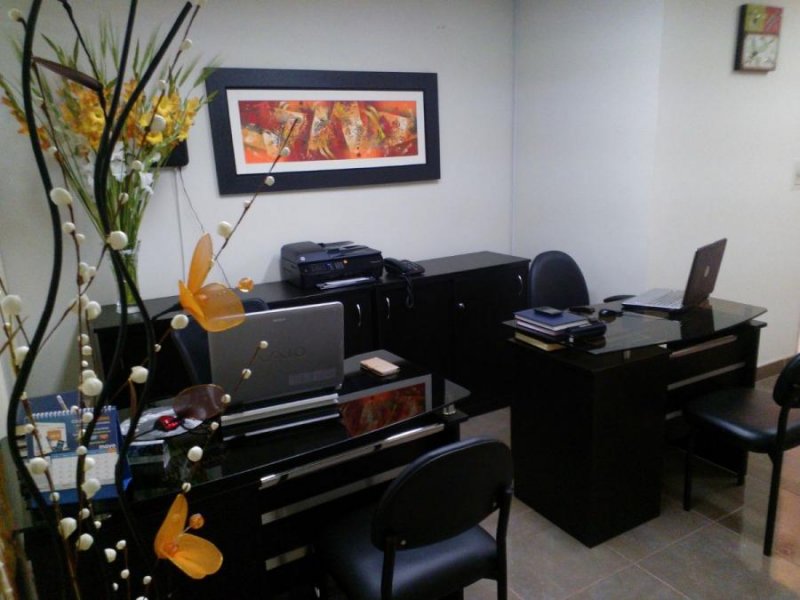 Foto Oficina en Alquiler en Miraflores, Miraflores, Lima - U$D 45 - OFA27347 - BienesOnLine