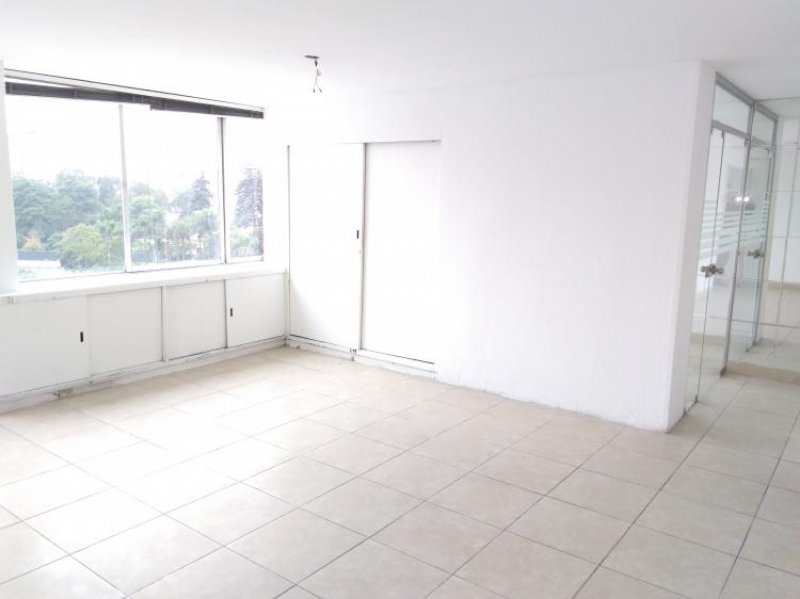 Oficina en Venta en Cercado de Lima Jr. Pablo Bermúdez Urb. Santa Beatriz, Lima