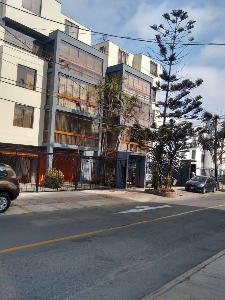 Departamento en Alquiler en  Santiago De Surco, Lima