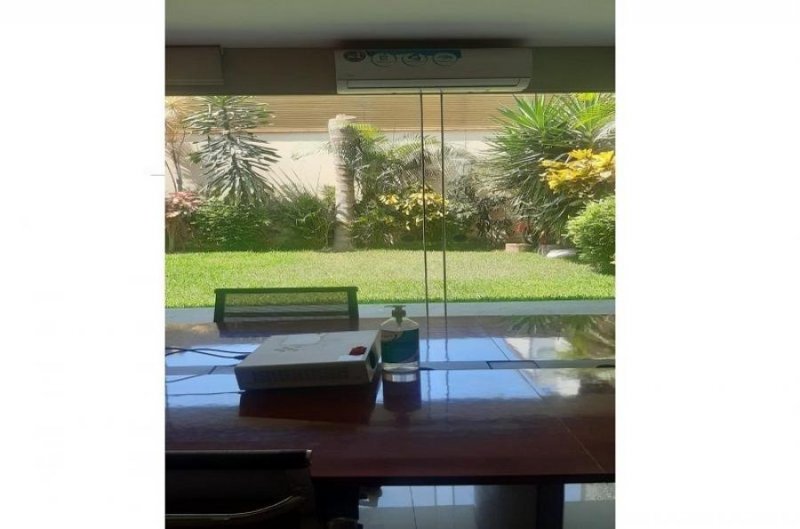 Casa en Venta en  Santiago De Surco, Lima