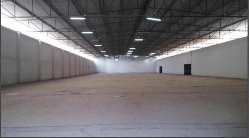 CERCADO DE LIMA ALQUILO ALMACENES DESDE 2,000M2 3,000M2 5,000M2 TOTALMENTE TECHADOS IMPECABLES 