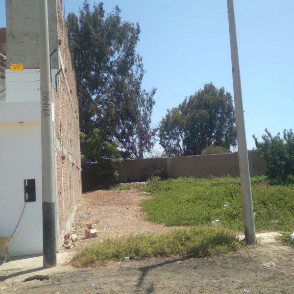 CHICLAYO VENDO LOTE 200 M2 URBANIZADO DOCUMENTOS OK