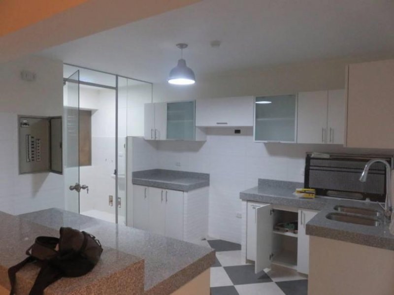 Foto Departamento en Venta en Miraflores, Miraflores, Lima - U$D 250.000 - DEV22617 - BienesOnLine