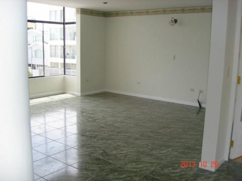 Foto Departamento en Venta en Cayma, Cayma, Arequipa - U$D 115.000 - DEV13434 - BienesOnLine