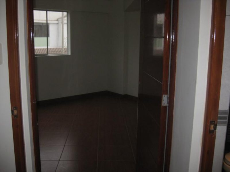 Foto Departamento en Venta en SAN IGNACIO DE MONTERRICO, Santiago De Surco, Lima - U$D 125.000 - DEV6053 - BienesOnLine