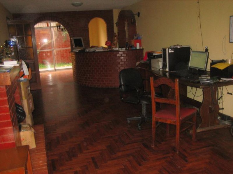 Foto Casa en Venta en Urb. LOS SAUCES, Surquillo, Lima - U$D 250.000 - CAV6057 - BienesOnLine