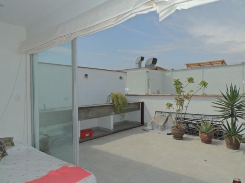Foto Departamento en Venta en MIRAFLORES, Miraflores, Lima - U$D 295.000 - DEV19306 - BienesOnLine