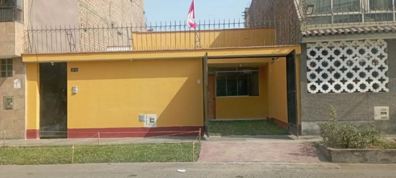 Remato por Viaje Casa Cerca a Estacion Piramide del Sol $199,000