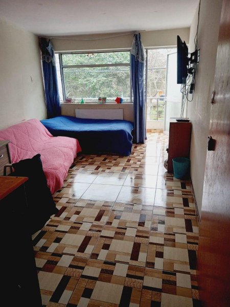 RIMAC-VENDO 2 HABITACIONES CON BALCON-COCINA-BAÑO-COCHERA-33 MIL $-CASH