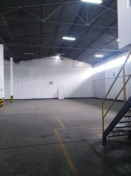 SANTA ANITA- ATE- ALQUILO ALMACENES DSDE 500M2 750 m2 1,350M2 1,500M2 2,800M2 5,000m2 10,000m2 naves