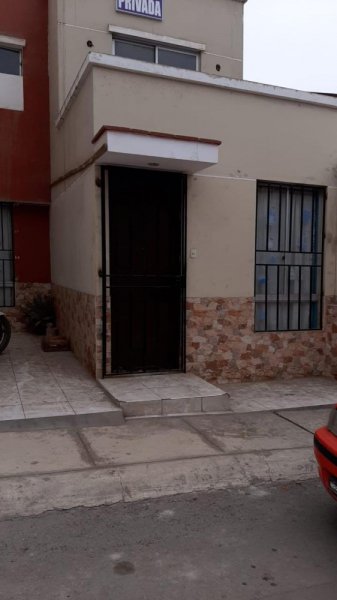 Vendo casa 2 pisos mas azotea, Av. Periurbana, Mz. H, Lote 9. Villa Club 3ra Etapa, Carabayllo.