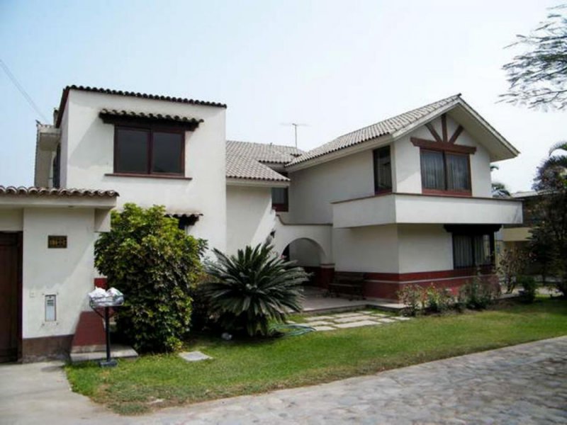 Casa en Venta en Urb. Los Girasoles de Huampani Chaclacayo, Lima