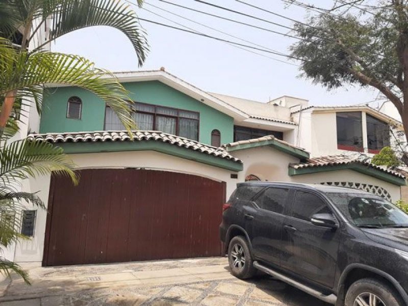 Casa en Venta en LA MOLINA San Martin De Porres, Lima
