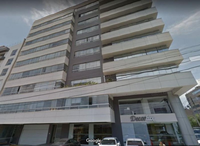 VENTA DE OFICINA EN SURCO