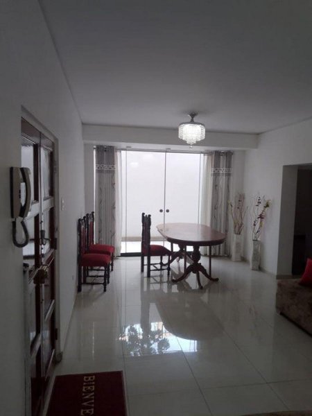 VENTA DEPARTAMENTO-OFICINA LINCE